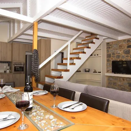 Belles Maisons Agios Nikolaos (Mani)